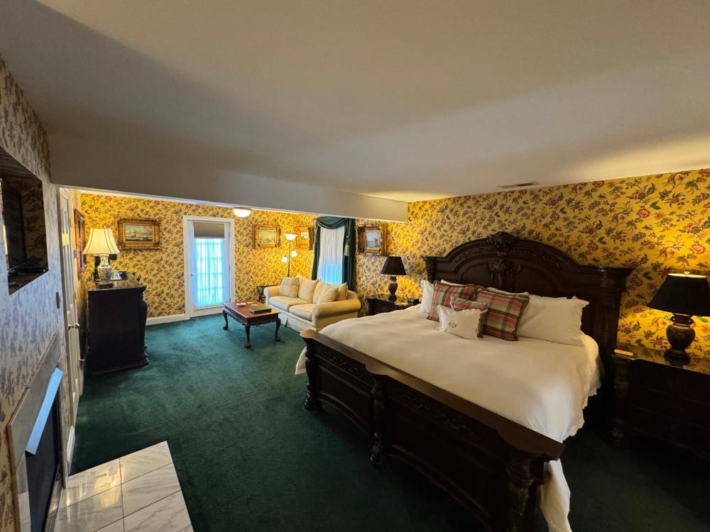 King Room interior